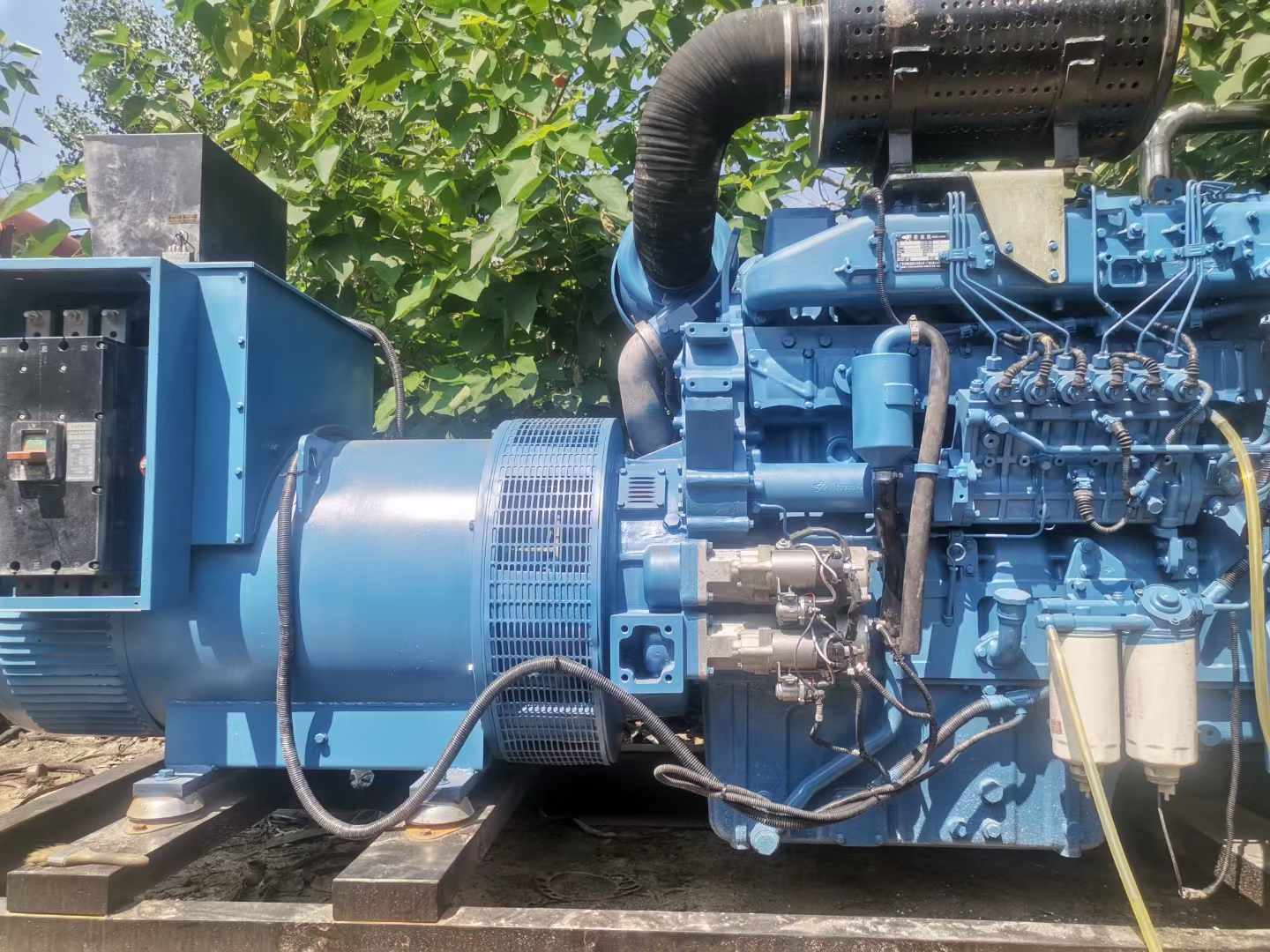 雷州详细说明降低 800kW 柴油发电机输出电流波动的方法